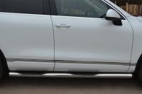 Пороги труба d76 с накладками (вариант 2) VOLKSWAGEN Touareg 2010-2013