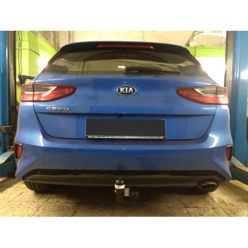 фото Фаркоп Bosal - Oris - Weso для KIA Ceed III хэтчбек (2018-)