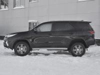 Пороги труба d42 с листом (лист алюм, проф. нерж) (вариант 1) TOYOTA FORTUNER 2017-