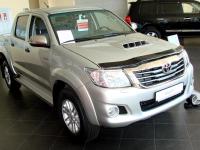 Дефлектор капота Toyota Hilux (2011-2015) (темный)