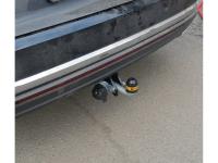 Фаркоп Мотодор с оцинкованным шаром на Volkswagen Touareg 2018-