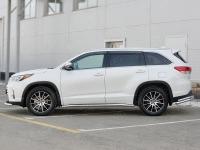Пороги труба d63 (вариант 3) TOYOTA HIGHLANDER 2017