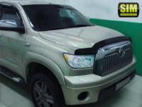 Дефлектор капота Toyota Tundra (2010-) (темн.)