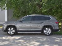 Пороги труба d42 с листом (лист алюм, проф.нерж) (вариант 1) VOLKSWAGEN TERAMONT 2017-