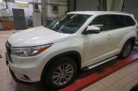 Пороги алюминиевые (Brillant) Toyota Highlander (Тойота Хайлендер) (2014-) (серебр)