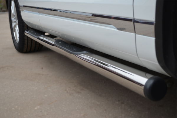 Фото Пороги труба d76 с накладками (вариант 2) VOLKSWAGEN Touareg 2010-2013