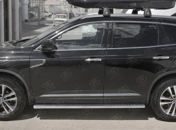 Фото Пороги труба 120х60 овал с проступью RENAULT KOLEOS 2017-