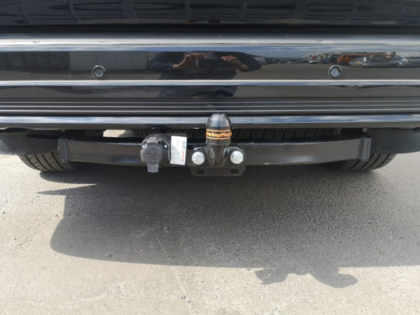 фото Фаркоп Bosal - Oris - Weso для Toyota Land Cruiser 200 «до и 1 рестайлинг» (2007-2015), "включая Executive, Excalibur, TRD"