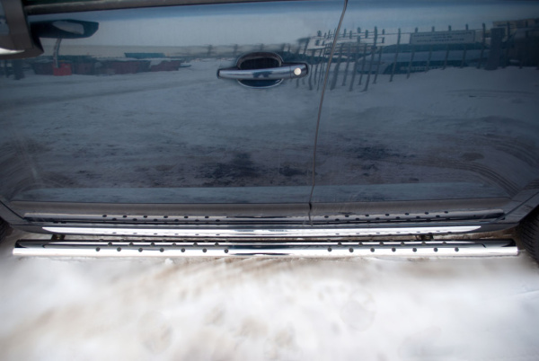 Фото Пороги труба d75х42 овал с проступью PEUGEOT 3008 2009-2013