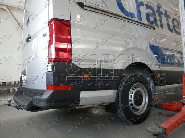 фото Фаркоп Galia для Volkswagen Crafter фургон со ступенькой 2017-