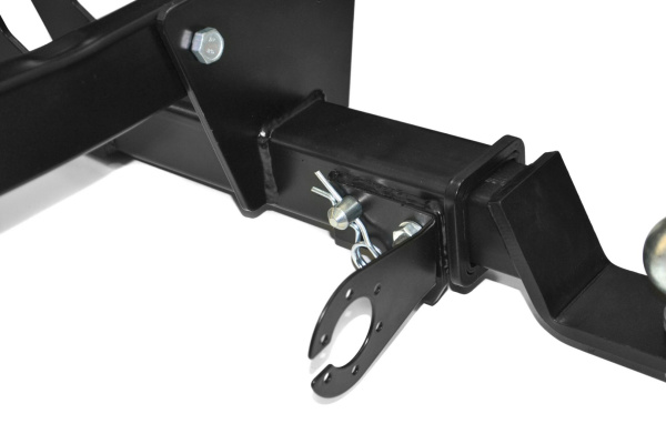 Фаркоп ПТ Групп «быстросъемный под квадрат» для Chevrolet Niva I «рестайлинг» (2009-2020)