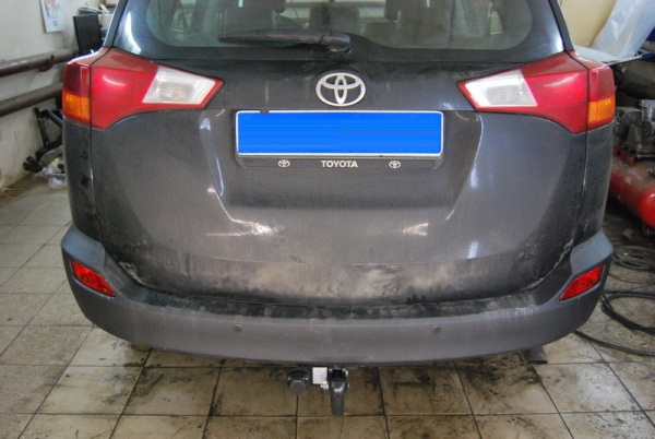 фото Фаркоп Imiola для Toyota RAV4 «XA40» IV «рестайлинг» (2013-2019)