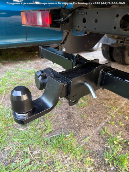 Фото фаркопа для Фаркоп BERG для ГАЗ Газель Next «бортовая» (2013-), "без противооткатного бруса, включая удлиненную версию, быстросъемный" 