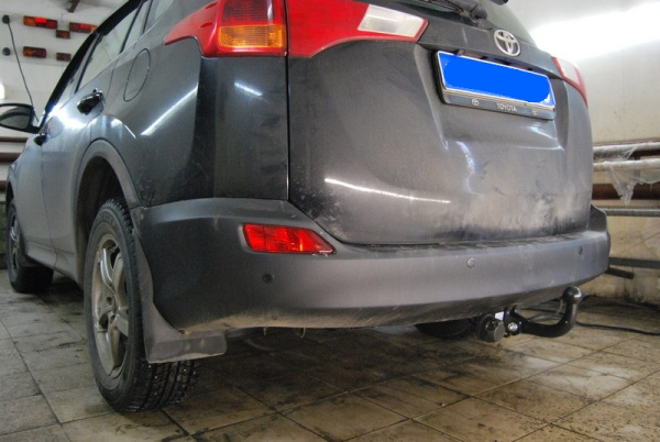 фото Фаркоп Imiola для Toyota RAV4 «XA40» IV «рестайлинг» (2013-2019)