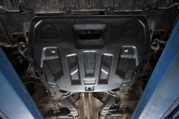 Фото Композитная защита картера и КПП Honda Civic (SD) (2012 по наст.)