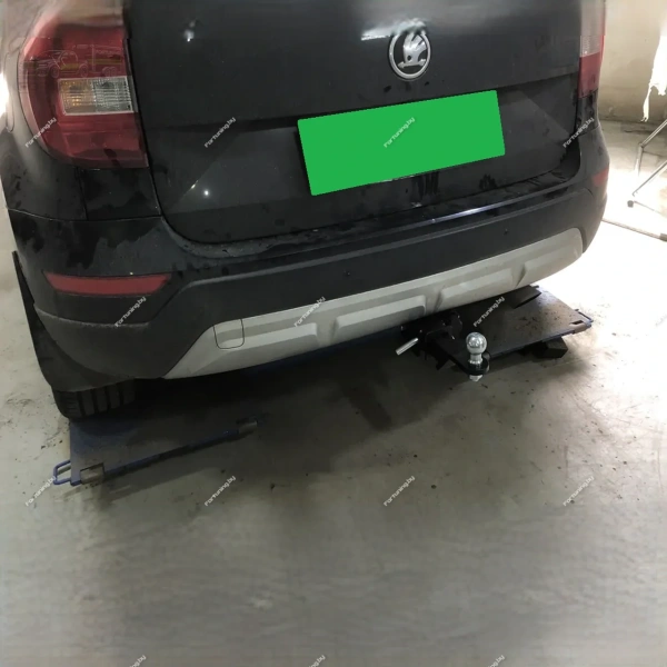 фото Фаркоп Leader Plus (Россия) «быстросъемный» для Skoda Yeti I «рестайлинг» (2013-2018)