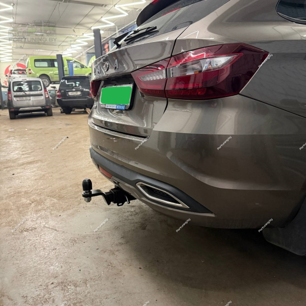 фото Фаркоп BERG для Lada Vesta NG «седан» I «рестайлинг» (2023-) "быстросъемный под квадрат"