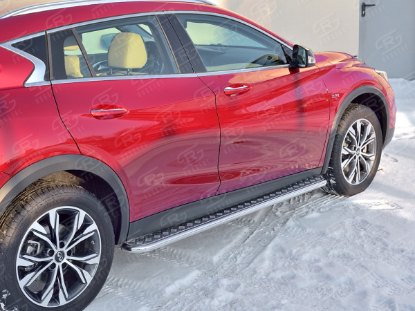 Фото Пороги труба d42 С листом (лист алюм, проф. нерж)(вариант 1) INFINITI QX30 2016