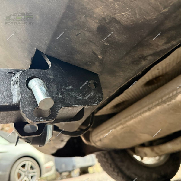 фото Фаркоп "Быстросъемный под квадрат" для GMC Terrain II (2017-)