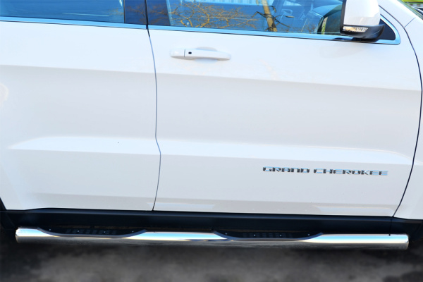 Фото Защита порогов d76 с накладкой (вариант 3) JEEP Grand Cherokee 2013-