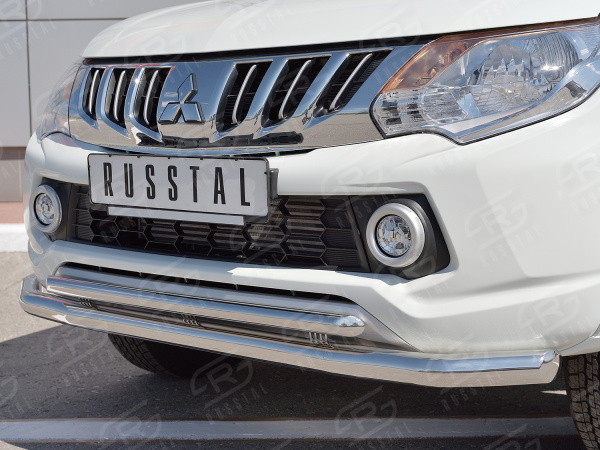 Фото Защита переднего бампера d63 секция-d42 дуга с декором MITSUBISHI L200 2015-