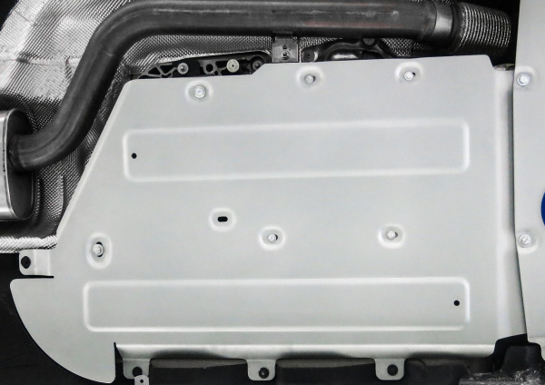 Фото Защита КПП и РК Rival для BMW X4 2018-н.в., алюминий 4 мм, с крепежом, 333.0532.1