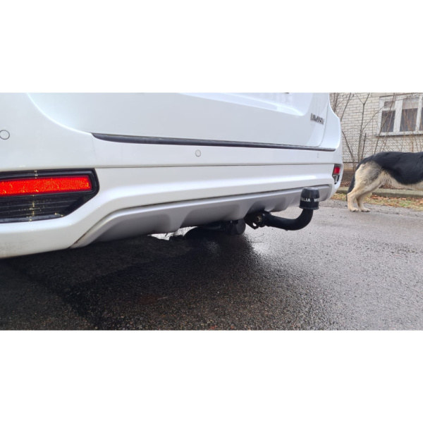 фото Фаркоп Imiola для KIA Carnival III (2014-2021)