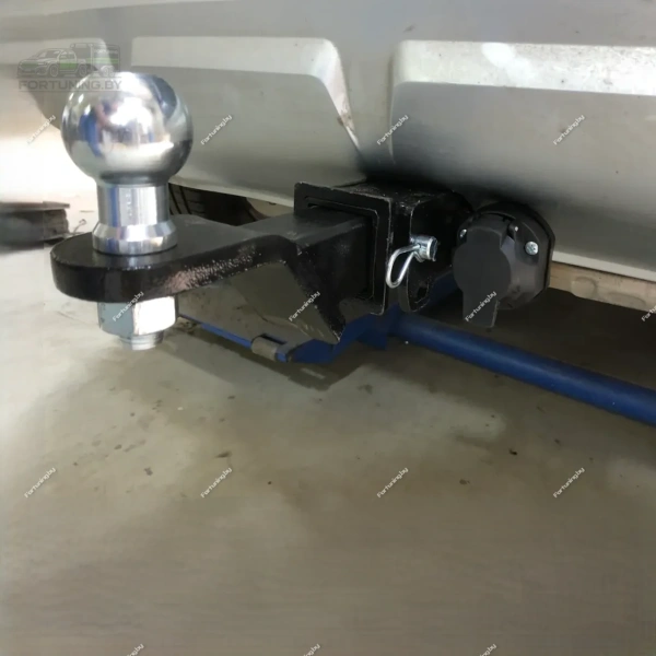 фото Фаркоп Leader Plus (Россия) «быстросъемный» для Skoda Yeti I (2009-2014)