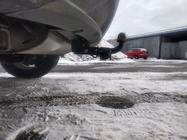 фото Фаркоп Bosal - Oris - Weso для Omoda C5 (2022-) "без резьбовых отверстий на вертикальных стенках лонжеронов"