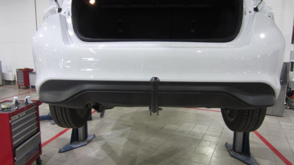 фото Фаркоп Bosal для Nissan X-Trail (Ниссан Икстрейл) 4x4 (2015-)