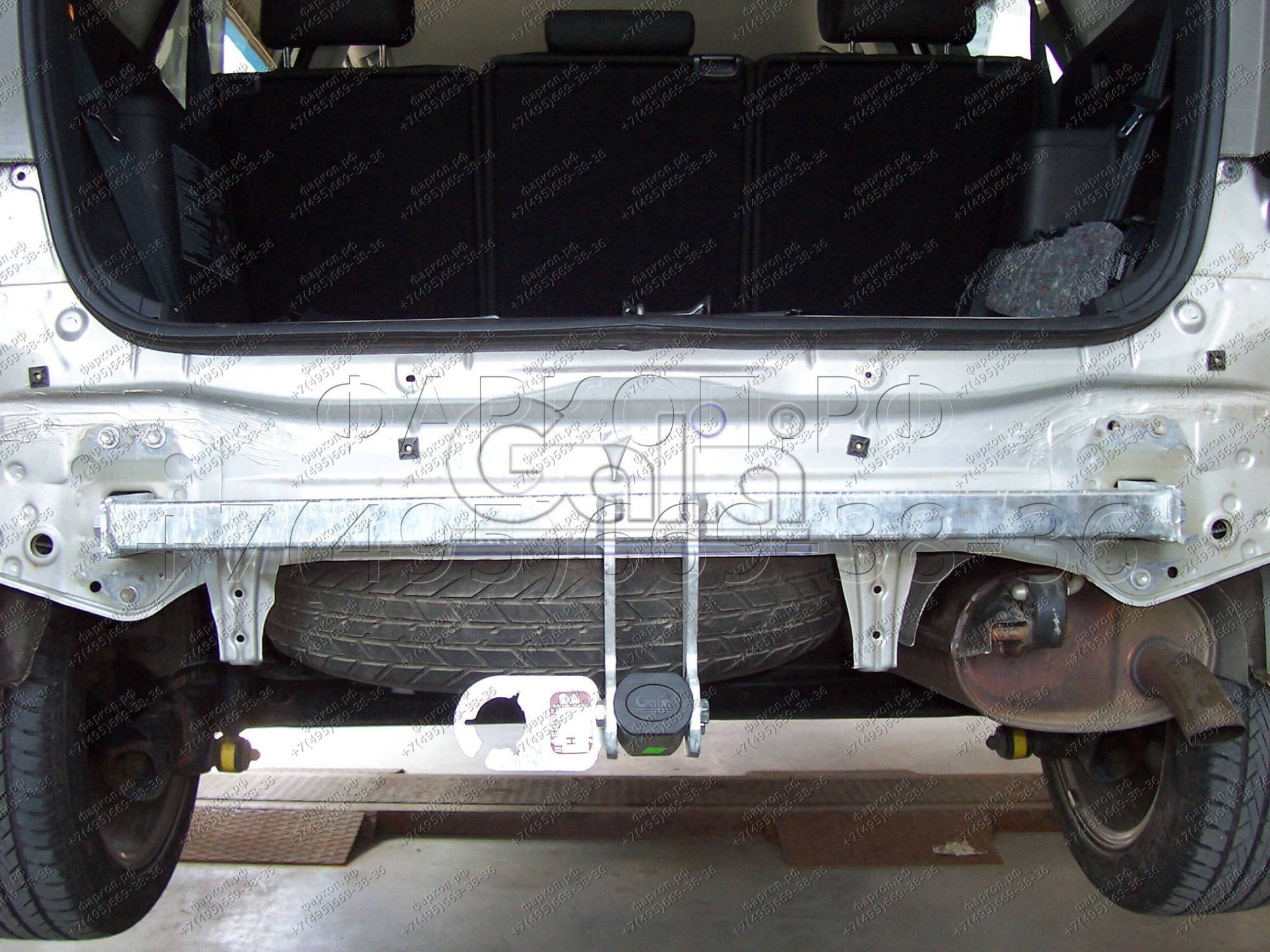 фото Фаркоп Galia для Toyota Corolla Verso 2004-2009