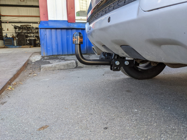 фото Фаркоп BERG для Renault Duster I (2010-2015)