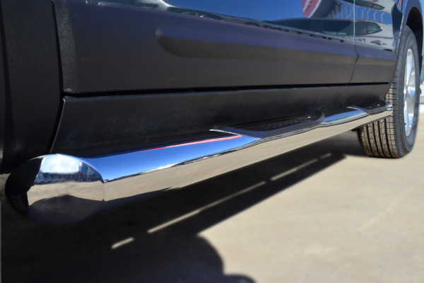 Фото Пороги труба d76 с накладкой (вариант 1) KIA Sorento 2012-