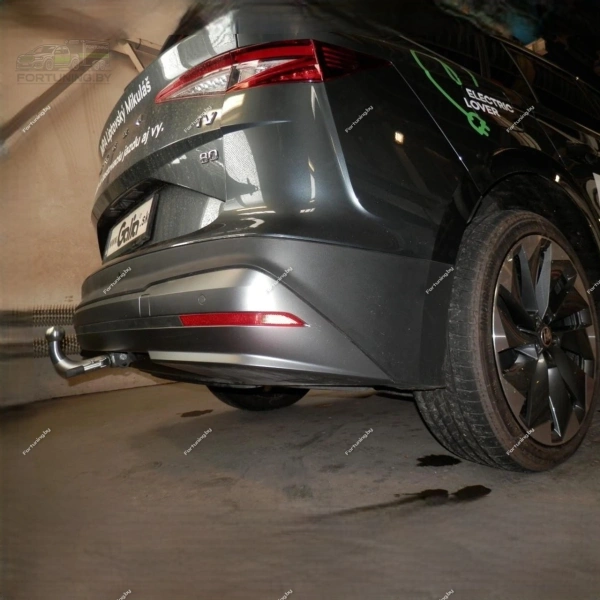 фото Фаркоп GALIA «быстросъемный» для Skoda Enyaq I (2020-)