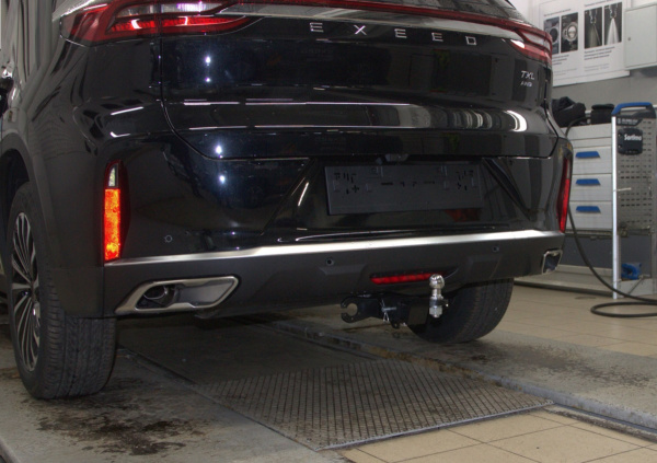 Фаркоп BERG «быстросъемный под квадрат» для Exeed TXL I (2024-) "для 2-го рестайлинга"