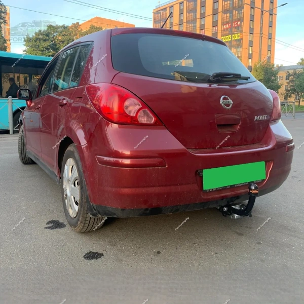 фото Фаркоп Leader Plus (Россия) для Nissan Tiida I (2004-2013) «хэтчбек»