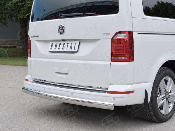 Фото Защита заднего бампера 75х42 дуга VOLKSWAGEN Caravella Transporter T6 2016 (длинная база)