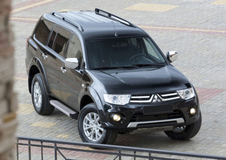 Пороги алюминиевые Rival "Silver" для Mitsubishi Pajero Sport 2008-2013-2016