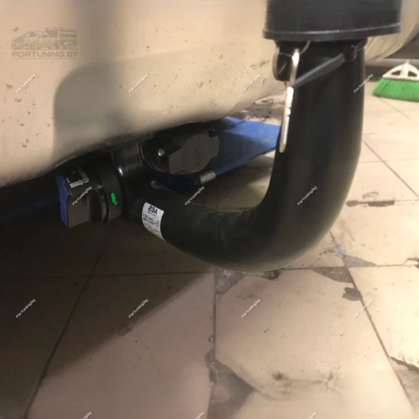 Фаркоп Steinhof (Польша) «быстросъемный на ключ» для Audi A6 Allroad III «C7» (2012-2019)