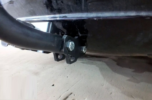 фото Фаркоп Imiola для Mazda 6 хетчбек/седан 2003-2008