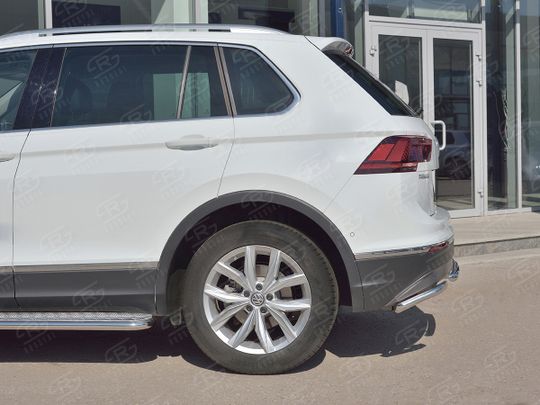 Фото Защита заднего бампера d42/d42/d42 уголки VOLKSWAGEN TIGUAN 2017- (кроме Off Road)
