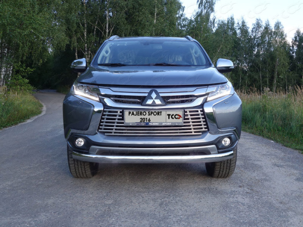 Фото Решетка радиатора 16 мм (для а/м без датчиков парковки) для Mitsubishi Pajero Sport 2016-