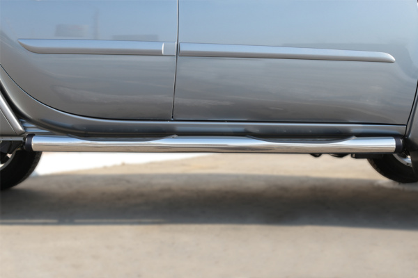 Фото Пороги труба d76 с накладкой (вариант 2) MITSUBISHI L200 2014