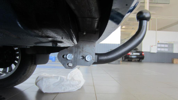 фото Фаркоп Bosal для Renault Logan II (2012-2022)