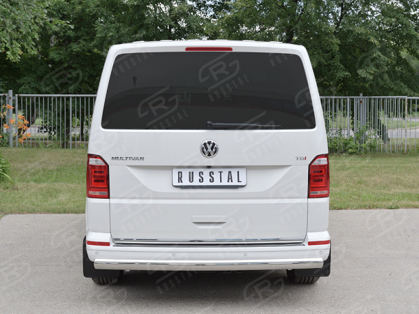 Фото Защита заднего бампера 75х42 дуга VOLKSWAGEN Caravella Transporter T6 2016 (длинная база)