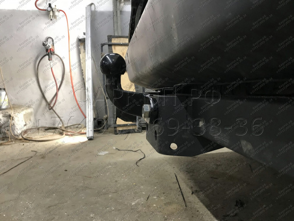 фото Фаркоп AvtoS для MERCEDES Sprinter (одинарные колёса, без ступеньки)  база 3.250-4.325 м. 2019-