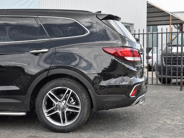 Фото Защита заднего бампера d42 дуга HYUNDAI SANTA FE GRAND 2016-2018