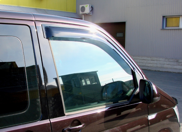 Фото Дефлекторы боковых окон Volkswagen T6 (2015-) (2шт.) (темн)