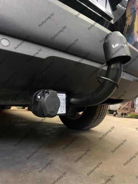 фото Фаркоп Imiola для Peugeot 5008 2017-