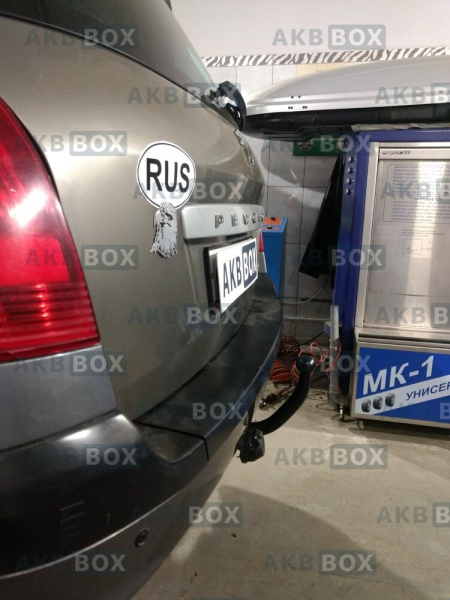 фото Фаркоп Imiola для Peugeot 308 универсал 2008-2013